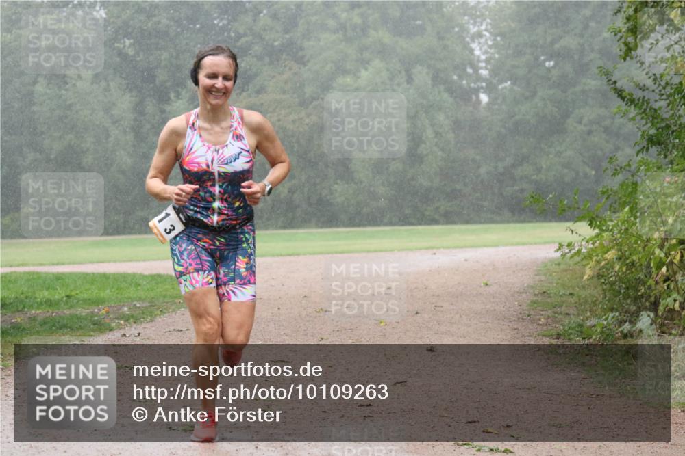 30.08.2026 - Elbe Triathlon Hamburg Antke Förster http://msf.ph/oto/10109263 30.08.2026 15:48:00 Laufen 13 meine-sportfotos.de