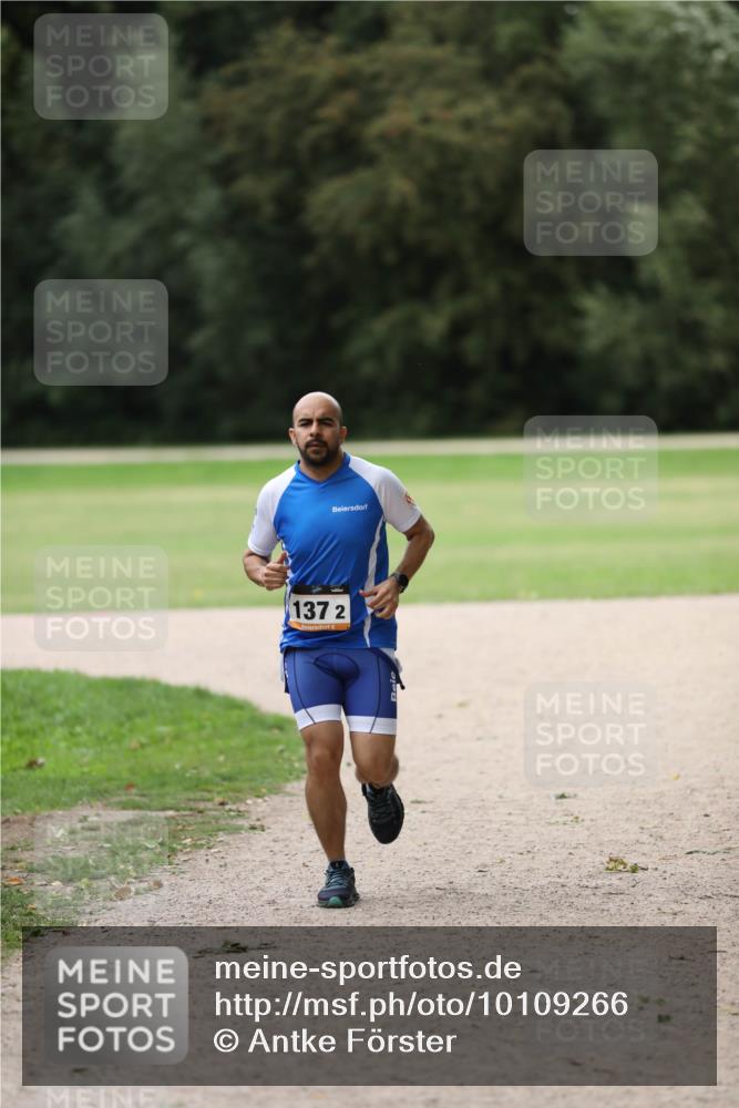 30.08.2026 - Elbe Triathlon Hamburg Antke Förster http://msf.ph/oto/10109266 30.08.2026 15:16:13 Laufen 137, 2, 6 meine-sportfotos.de