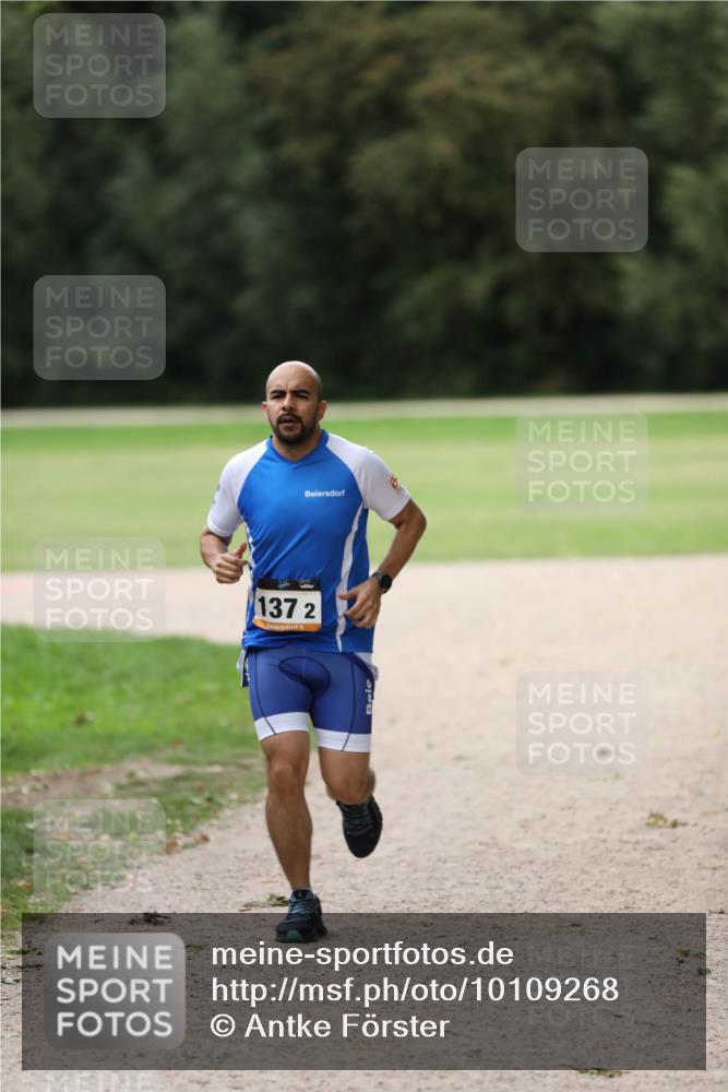 30.08.2026 - Elbe Triathlon Hamburg Antke Förster http://msf.ph/oto/10109268 30.08.2026 15:16:13 Laufen 137, 2, 6 meine-sportfotos.de