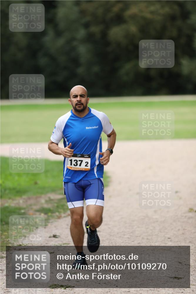 30.08.2026 - Elbe Triathlon Hamburg Antke Förster http://msf.ph/oto/10109270 30.08.2026 15:16:14 Laufen 137, 2, 6 meine-sportfotos.de