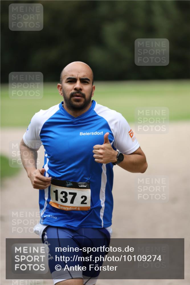 30.08.2026 - Elbe Triathlon Hamburg Antke Förster http://msf.ph/oto/10109274 30.08.2026 15:16:16 Laufen 1372, 6 meine-sportfotos.de
