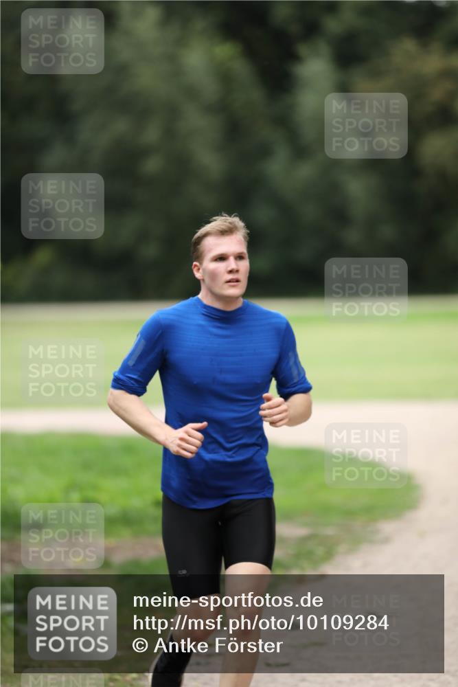 30.08.2026 - Elbe Triathlon Hamburg Antke Förster http://msf.ph/oto/10109284 30.08.2026 15:16:55 Laufen  meine-sportfotos.de