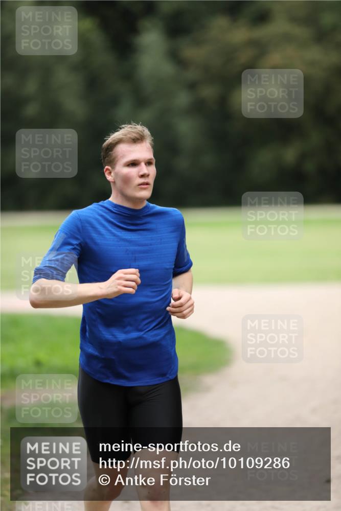 30.08.2026 - Elbe Triathlon Hamburg Antke Förster http://msf.ph/oto/10109286 30.08.2026 15:16:55 Laufen  meine-sportfotos.de
