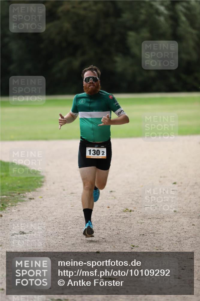 30.08.2026 - Elbe Triathlon Hamburg Antke Förster http://msf.ph/oto/10109292 30.08.2026 15:19:56 Laufen 130, 2 meine-sportfotos.de