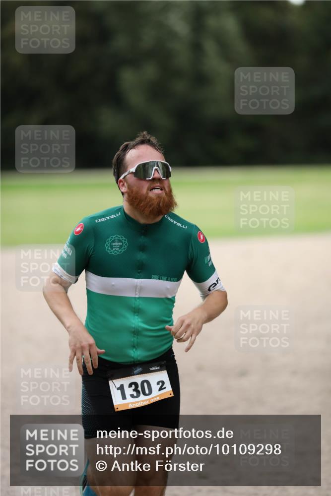 30.08.2026 - Elbe Triathlon Hamburg Antke Förster http://msf.ph/oto/10109298 30.08.2026 15:19:58 Laufen 130, 2 meine-sportfotos.de