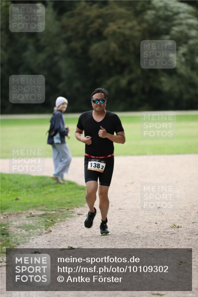 30.08.2026 - Elbe Triathlon Hamburg Antke Förster http://msf.ph/oto/10109302 30.08.2026 15:20:15 Laufen 138, 2, 7 meine-sportfotos.de