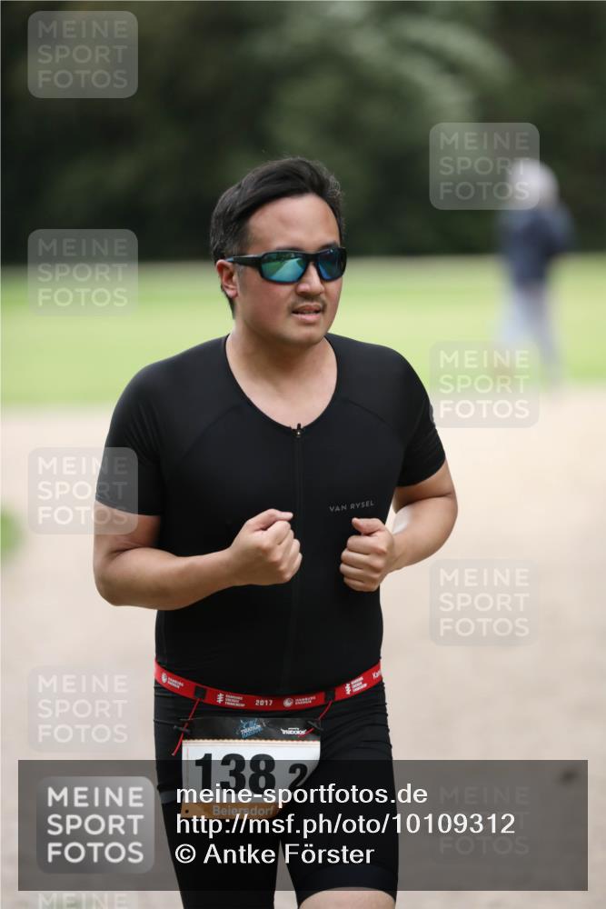 30.08.2026 - Elbe Triathlon Hamburg Antke Förster http://msf.ph/oto/10109312 30.08.2026 15:20:19 Laufen 2017, 1382, 7 meine-sportfotos.de