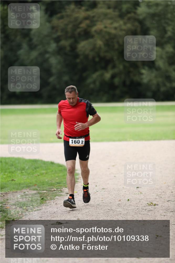 30.08.2026 - Elbe Triathlon Hamburg Antke Förster http://msf.ph/oto/10109338 30.08.2026 15:29:41 Laufen 160, 2 meine-sportfotos.de