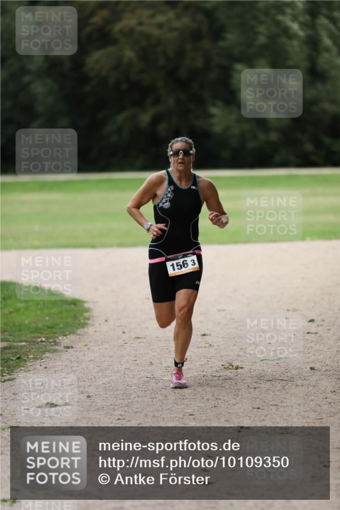 30.08.2026 - Elbe Triathlon Hamburg Antke Förster http://msf.ph/oto/10109350 30.08.2026 15:30:39 Laufen 156, 3, 23 meine-sportfotos.de