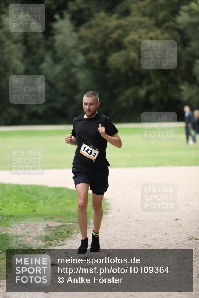 30.08.2026 - Elbe Triathlon Hamburg Antke Förster http://msf.ph/oto/10109364 30.08.2026 15:31:03 Laufen 143, 2 meine-sportfotos.de