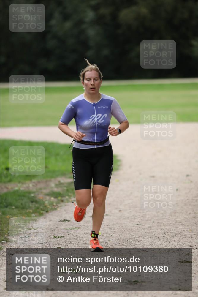 30.08.2026 - Elbe Triathlon Hamburg Antke Förster http://msf.ph/oto/10109380 30.08.2026 15:32:36 Laufen  meine-sportfotos.de
