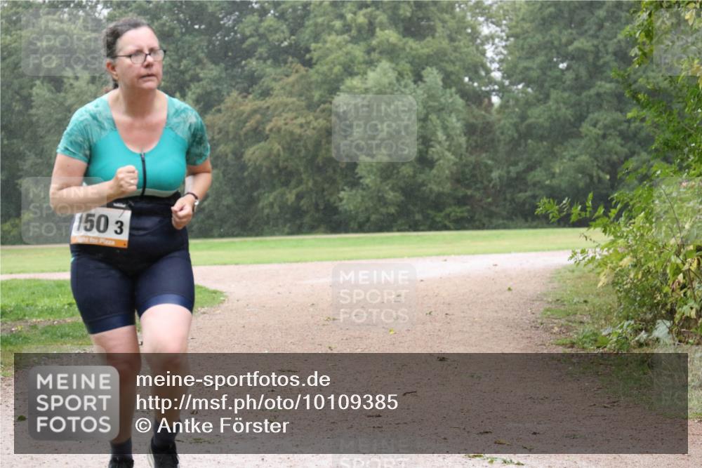 30.08.2026 - Elbe Triathlon Hamburg Antke Förster http://msf.ph/oto/10109385 30.08.2026 15:57:09 Laufen 150, 3 meine-sportfotos.de