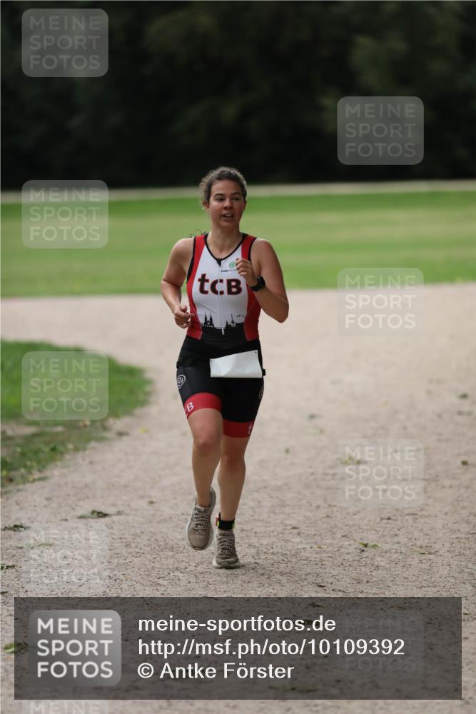30.08.2026 - Elbe Triathlon Hamburg Antke Förster http://msf.ph/oto/10109392 30.08.2026 15:33:02 Laufen  meine-sportfotos.de