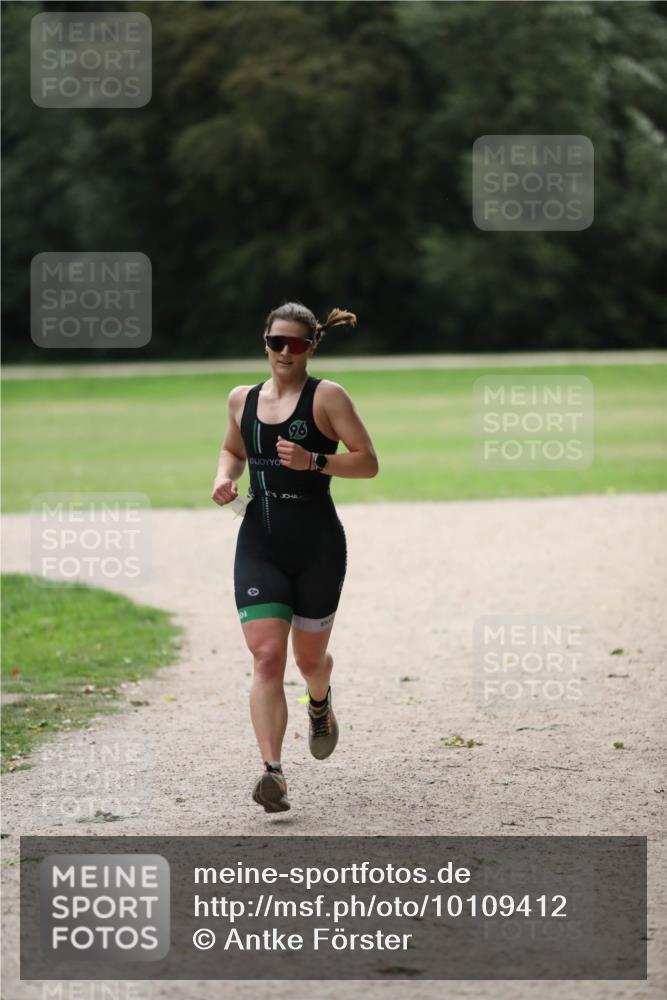 30.08.2026 - Elbe Triathlon Hamburg Antke Förster http://msf.ph/oto/10109412 30.08.2026 15:37:10 Laufen  meine-sportfotos.de
