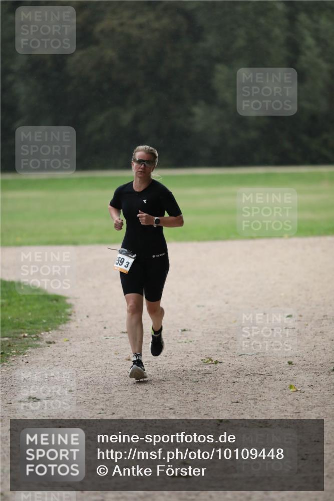 30.08.2026 - Elbe Triathlon Hamburg Antke Förster http://msf.ph/oto/10109448 30.08.2026 15:39:43 Laufen 159, 3 meine-sportfotos.de