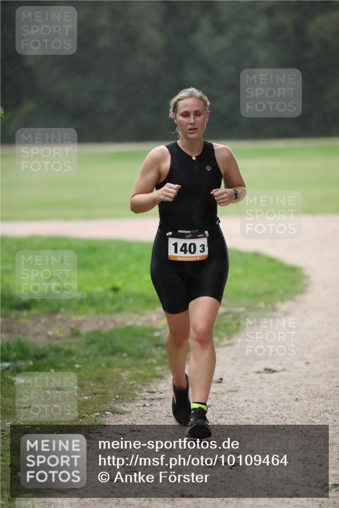 30.08.2026 - Elbe Triathlon Hamburg Antke Förster http://msf.ph/oto/10109464 30.08.2026 15:39:49 Laufen 140, 3, 9 meine-sportfotos.de