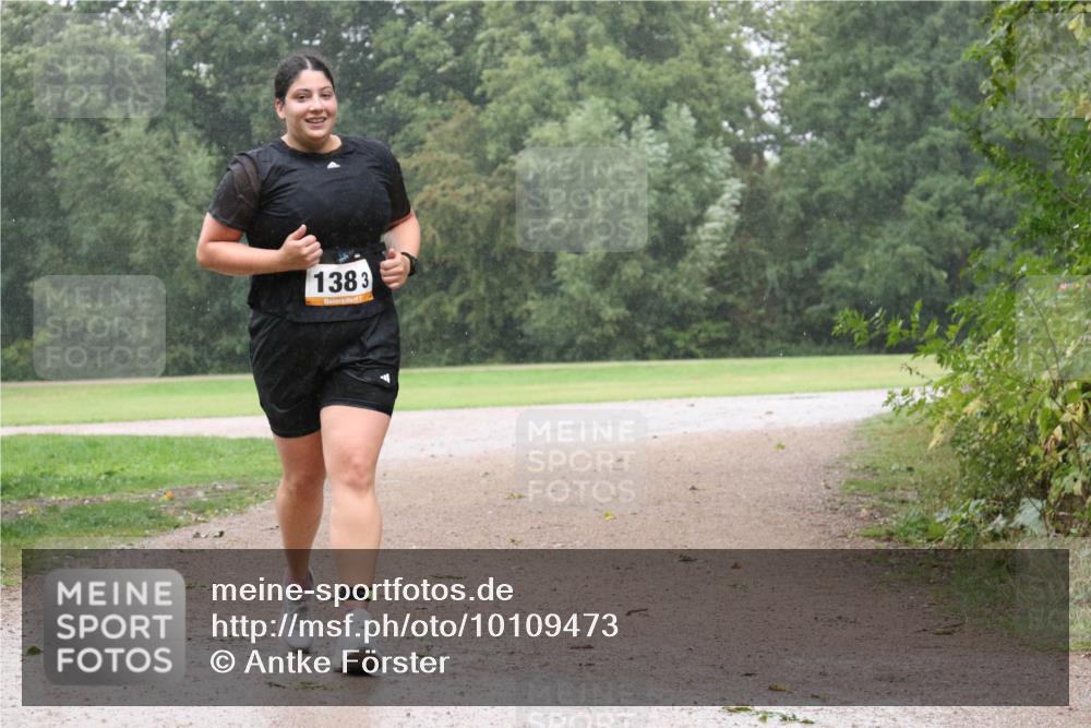 30.08.2026 - Elbe Triathlon Hamburg Antke Förster http://msf.ph/oto/10109473 30.08.2026 16:06:16 Laufen 1383, 7 meine-sportfotos.de