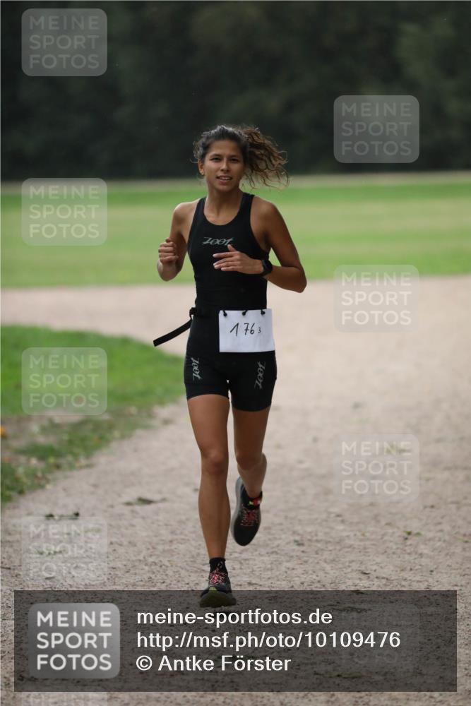 30.08.2026 - Elbe Triathlon Hamburg Antke Förster http://msf.ph/oto/10109476 30.08.2026 15:40:29 Laufen 1763 meine-sportfotos.de