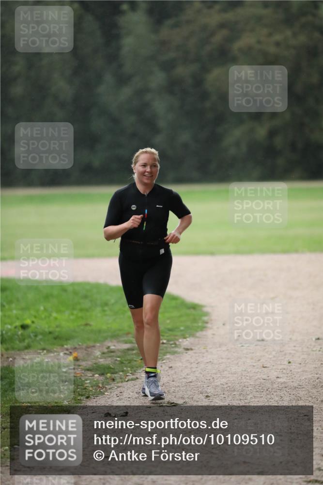 30.08.2026 - Elbe Triathlon Hamburg Antke Förster http://msf.ph/oto/10109510 30.08.2026 15:41:46 Laufen  meine-sportfotos.de