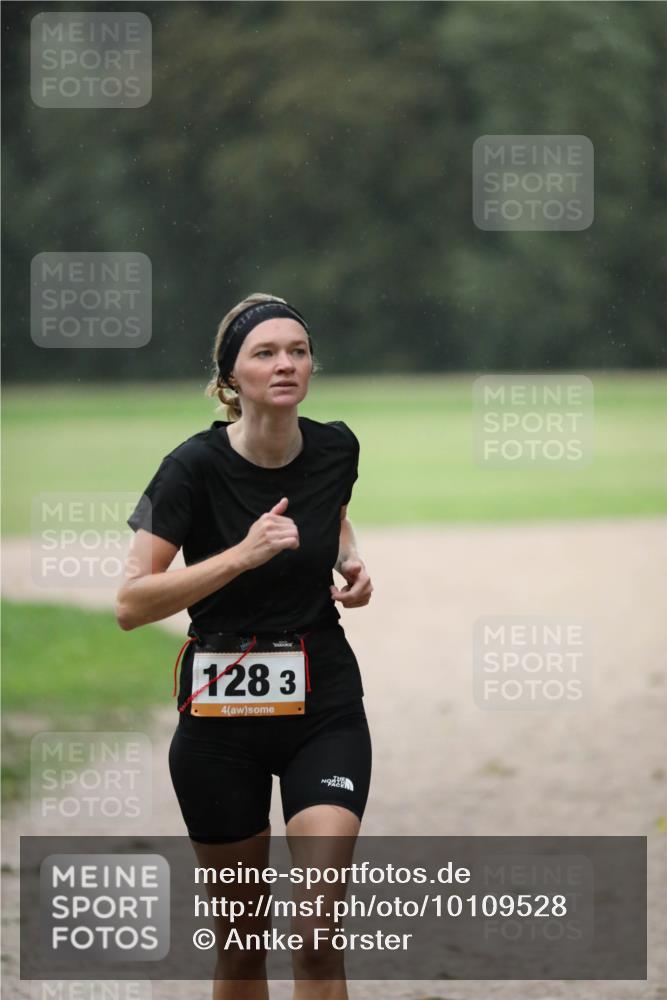 30.08.2026 - Elbe Triathlon Hamburg Antke Förster http://msf.ph/oto/10109528 30.08.2026 15:42:09 Laufen 128, 3, 4 meine-sportfotos.de