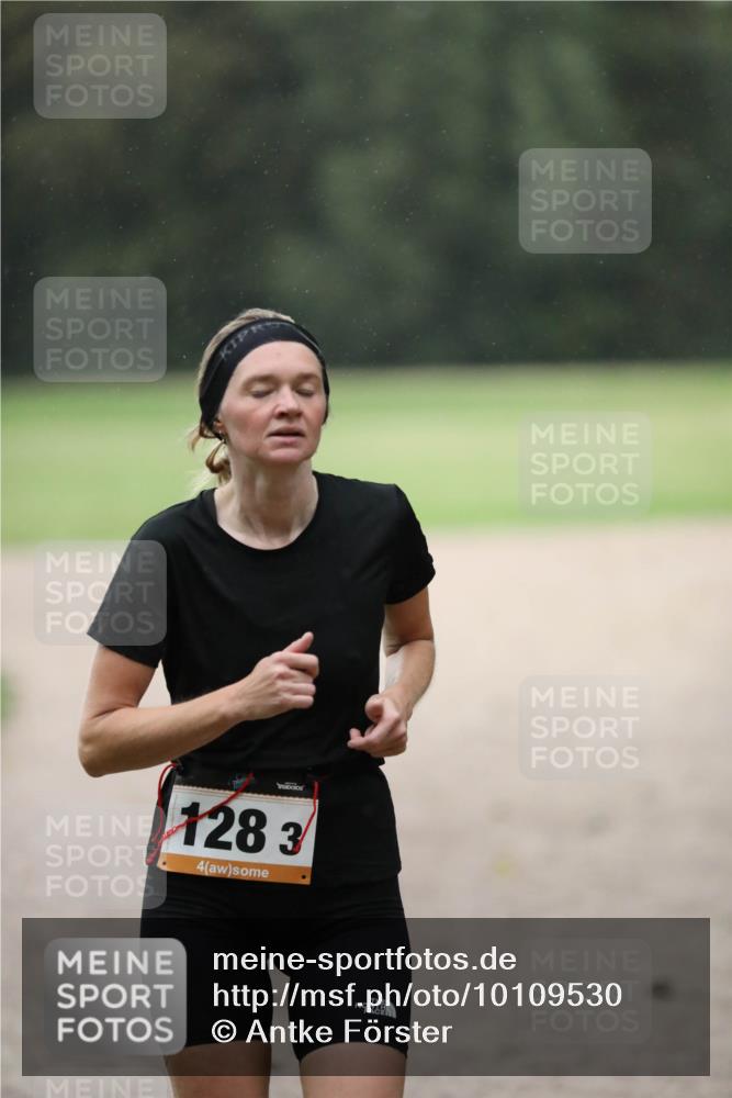 30.08.2026 - Elbe Triathlon Hamburg Antke Förster http://msf.ph/oto/10109530 30.08.2026 15:42:09 Laufen 128, 3, 4 meine-sportfotos.de