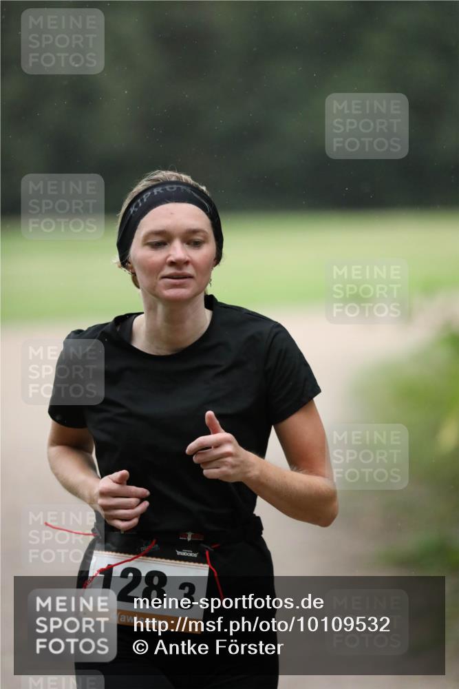 30.08.2026 - Elbe Triathlon Hamburg Antke Förster http://msf.ph/oto/10109532 30.08.2026 15:42:10 Laufen 128, 3, 4 meine-sportfotos.de