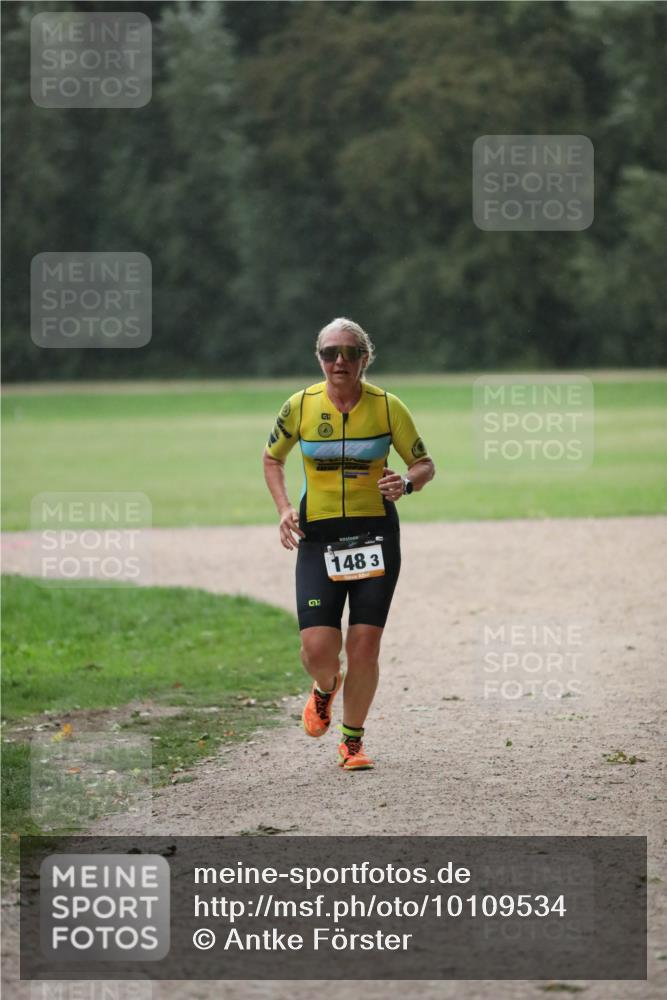 30.08.2026 - Elbe Triathlon Hamburg Antke Förster http://msf.ph/oto/10109534 30.08.2026 15:42:57 Laufen 148, 3 meine-sportfotos.de