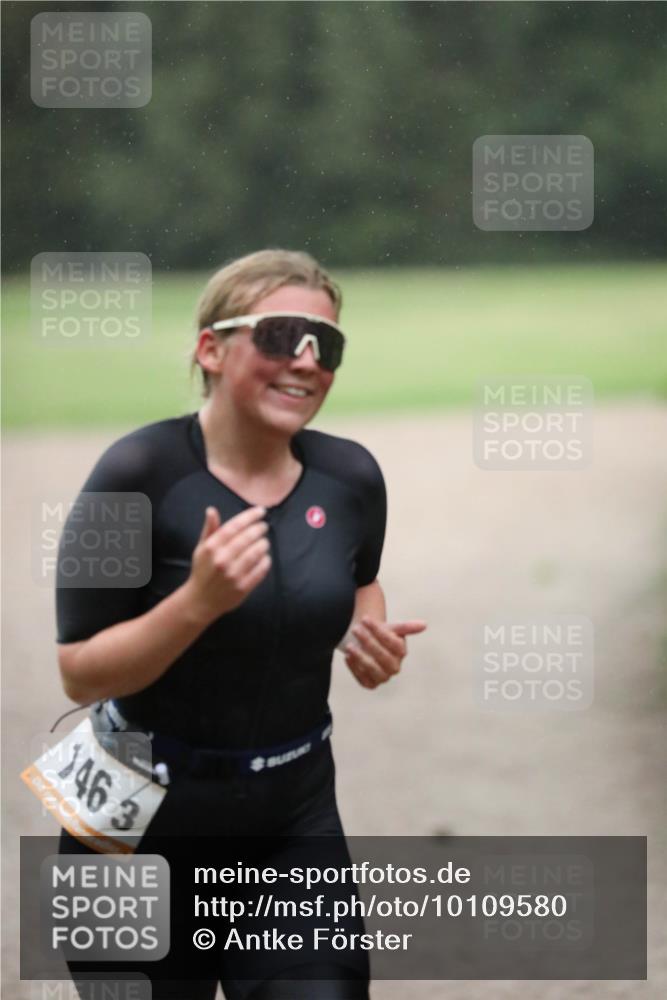 30.08.2026 - Elbe Triathlon Hamburg Antke Förster http://msf.ph/oto/10109580 30.08.2026 15:44:03 Laufen 46, 3 meine-sportfotos.de