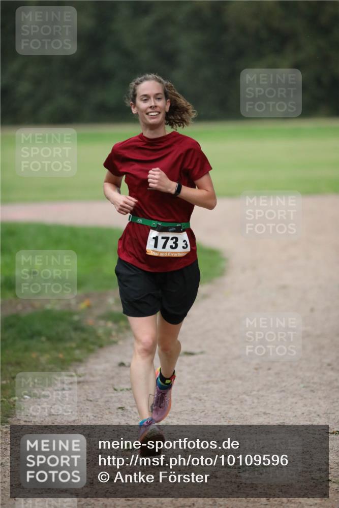 30.08.2026 - Elbe Triathlon Hamburg Antke Förster http://msf.ph/oto/10109596 30.08.2026 15:44:59 Laufen 173, 3 meine-sportfotos.de