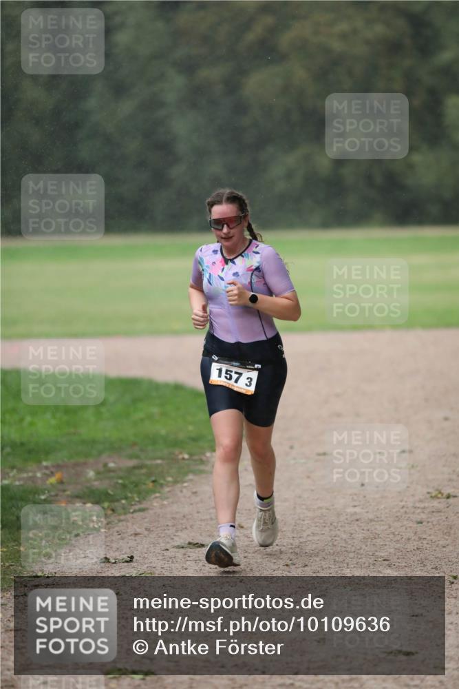 30.08.2026 - Elbe Triathlon Hamburg Antke Förster http://msf.ph/oto/10109636 30.08.2026 15:46:39 Laufen 157, 3 meine-sportfotos.de