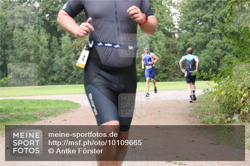 30.08.2026 - Elbe Triathlon Hamburg Antke Förster http://msf.ph/oto/10109665 30.08.2026 16:20:59 Laufen  meine-sportfotos.de