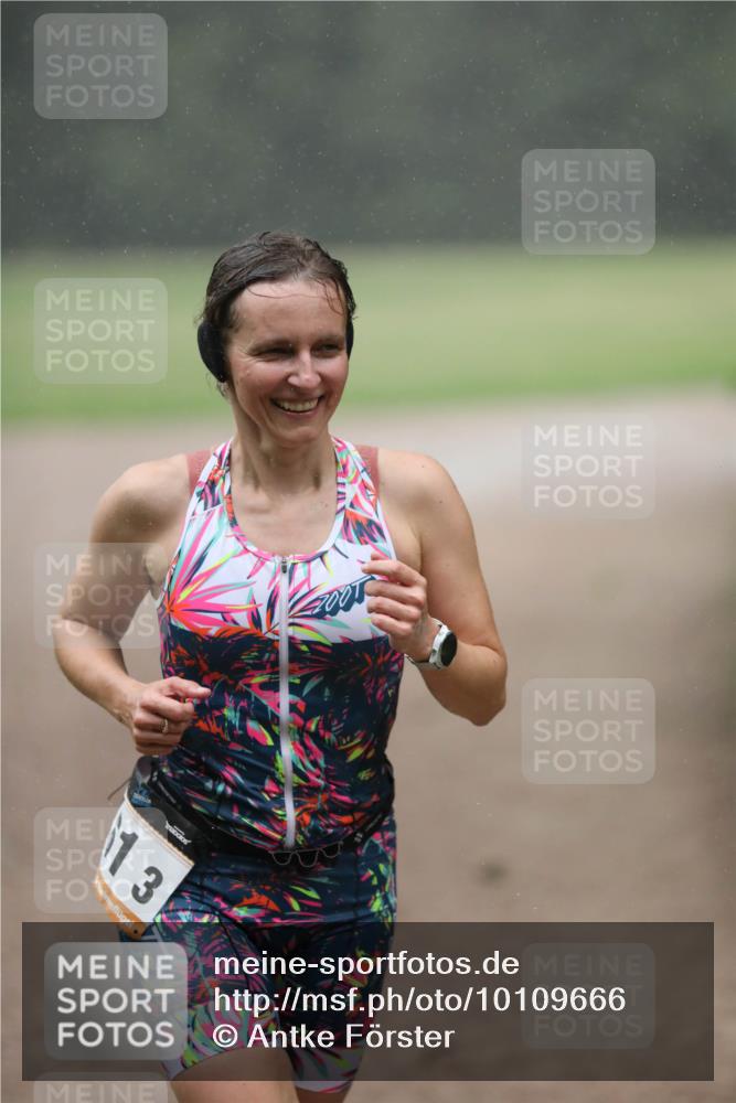 30.08.2026 - Elbe Triathlon Hamburg Antke Förster http://msf.ph/oto/10109666 30.08.2026 15:48:01 Laufen 13 meine-sportfotos.de