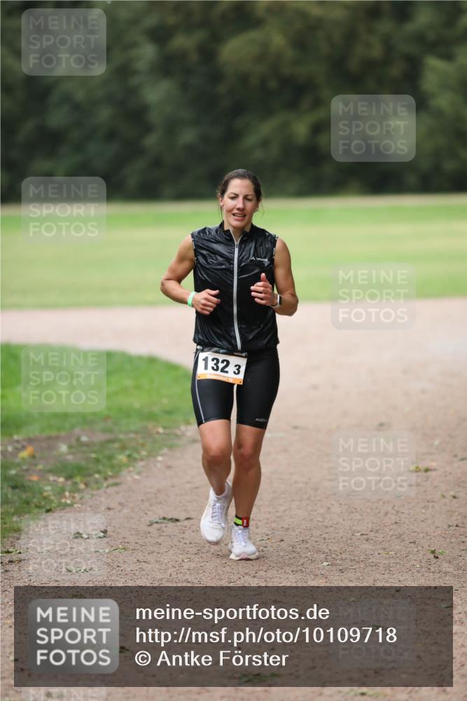 30.08.2026 - Elbe Triathlon Hamburg Antke Förster http://msf.ph/oto/10109718 30.08.2026 15:50:53 Laufen 132, 3 meine-sportfotos.de