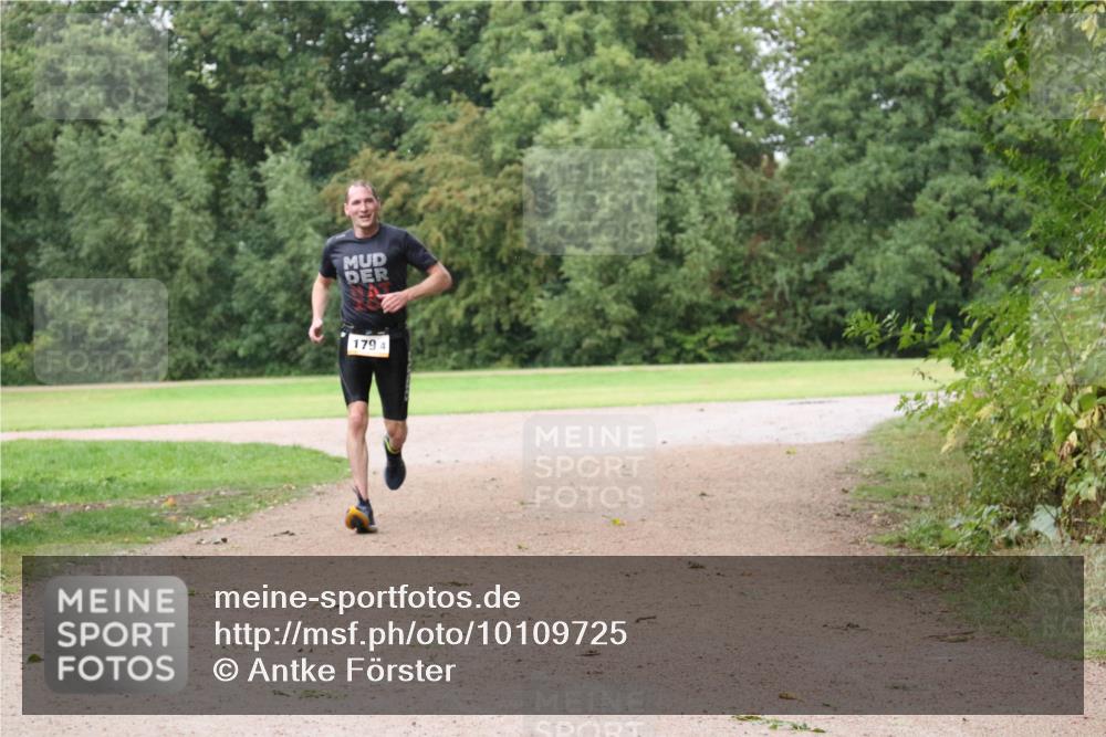 30.08.2026 - Elbe Triathlon Hamburg Antke Förster http://msf.ph/oto/10109725 30.08.2026 16:23:27 Laufen 179, 4 meine-sportfotos.de