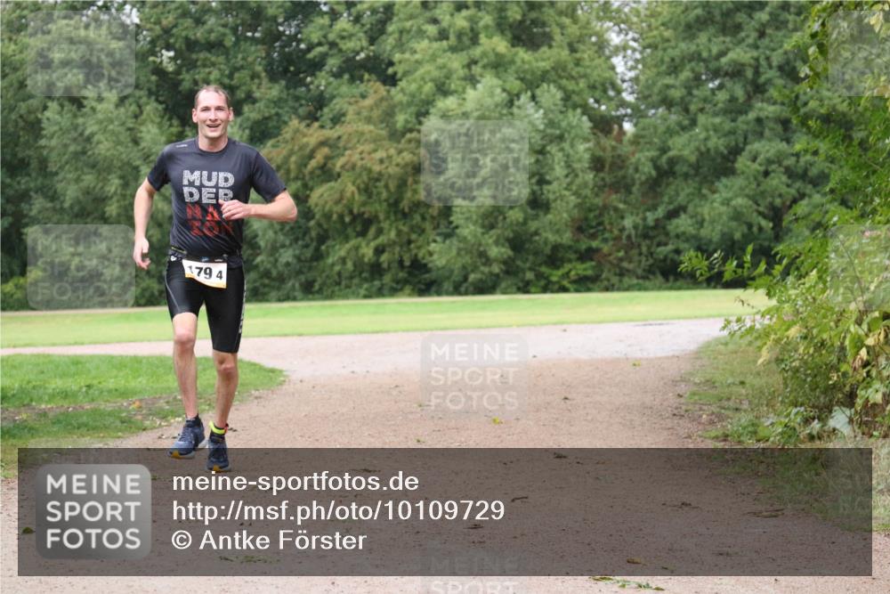 30.08.2026 - Elbe Triathlon Hamburg Antke Förster http://msf.ph/oto/10109729 30.08.2026 16:23:28 Laufen 179, 4 meine-sportfotos.de