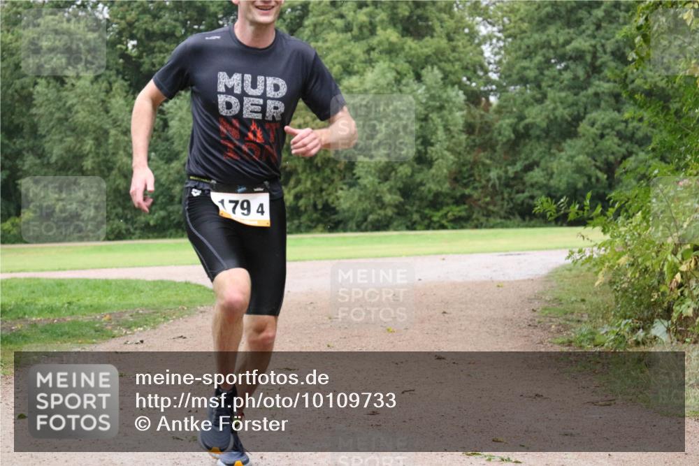 30.08.2026 - Elbe Triathlon Hamburg Antke Förster http://msf.ph/oto/10109733 30.08.2026 16:23:29 Laufen 179, 4 meine-sportfotos.de