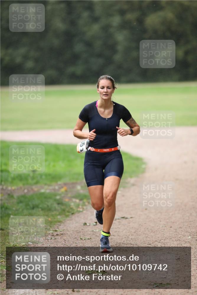 30.08.2026 - Elbe Triathlon Hamburg Antke Förster http://msf.ph/oto/10109742 30.08.2026 15:52:57 Laufen 53 meine-sportfotos.de
