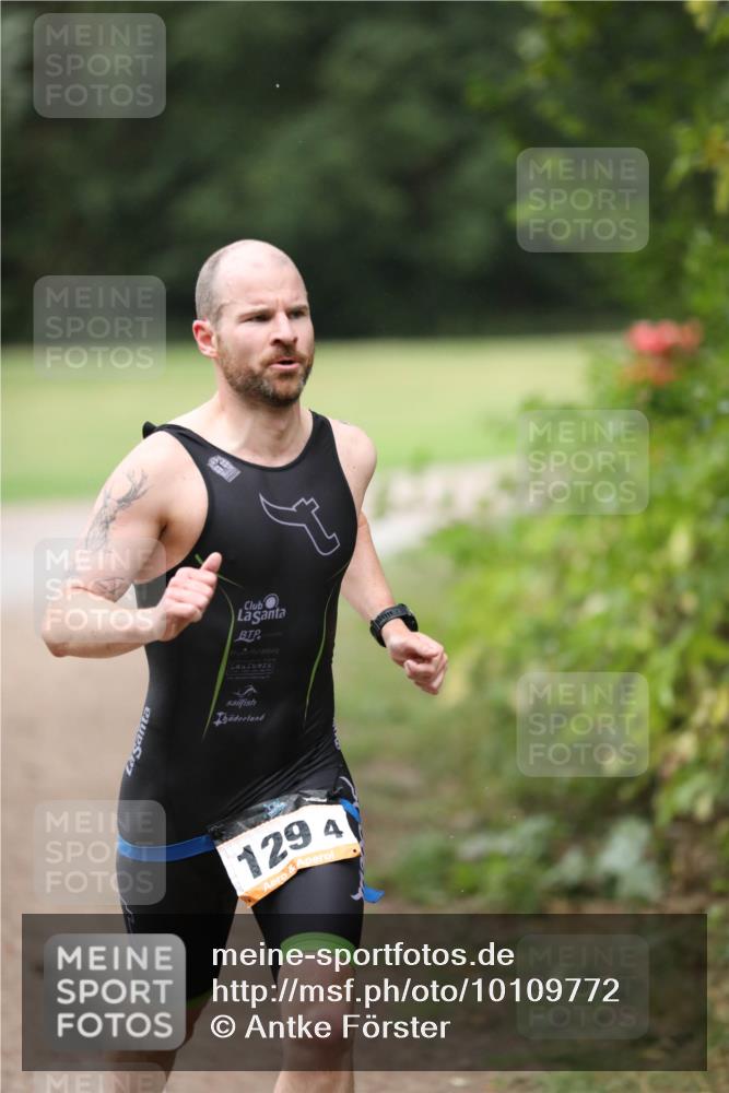 30.08.2026 - Elbe Triathlon Hamburg Antke Förster http://msf.ph/oto/10109772 30.08.2026 15:54:25 Laufen 1294 meine-sportfotos.de