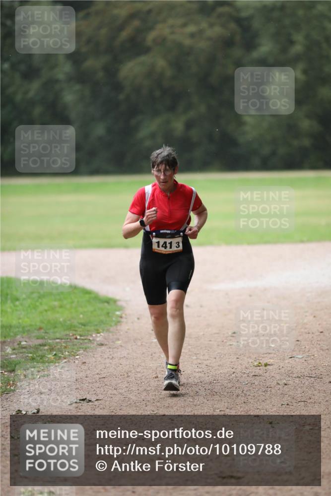 30.08.2026 - Elbe Triathlon Hamburg Antke Förster http://msf.ph/oto/10109788 30.08.2026 15:57:52 Laufen 141, 3 meine-sportfotos.de