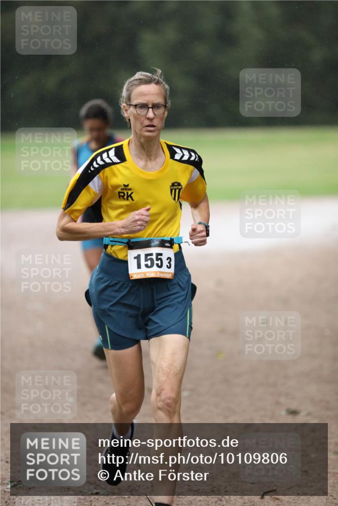 30.08.2026 - Elbe Triathlon Hamburg Antke Förster http://msf.ph/oto/10109806 30.08.2026 15:59:05 Laufen 1553 meine-sportfotos.de