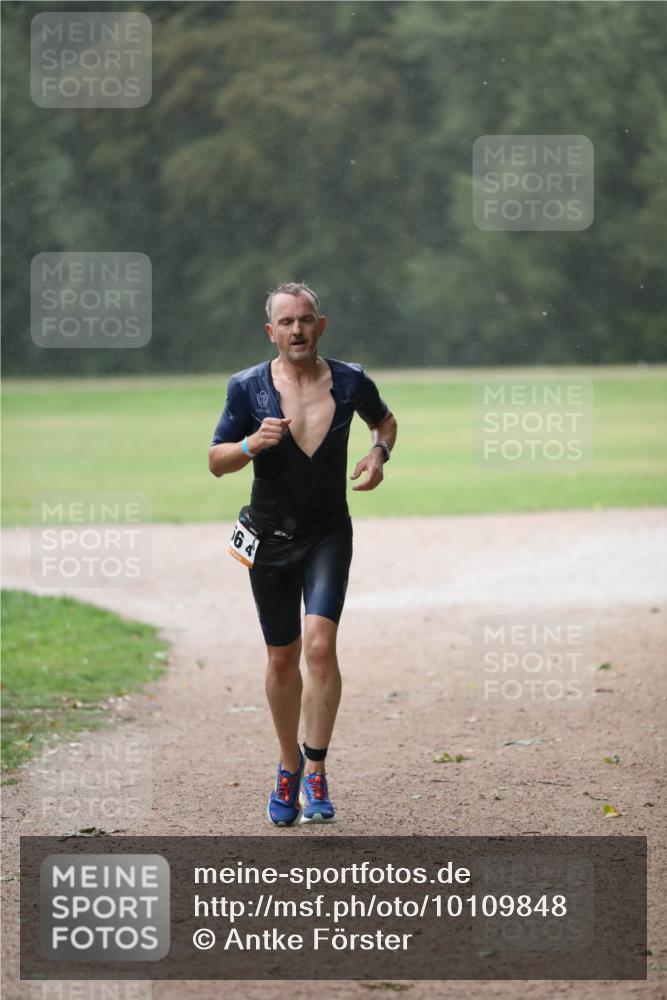 30.08.2026 - Elbe Triathlon Hamburg Antke Förster http://msf.ph/oto/10109848 30.08.2026 16:02:18 Laufen 164 meine-sportfotos.de