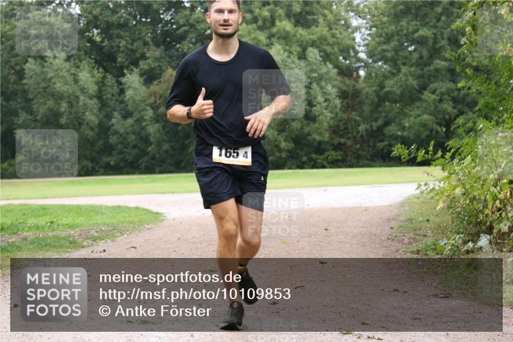 30.08.2026 - Elbe Triathlon Hamburg Antke Förster http://msf.ph/oto/10109853 30.08.2026 16:29:22 Laufen 165, 4 meine-sportfotos.de