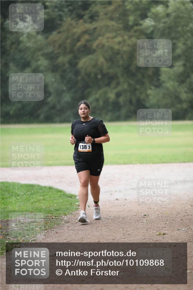 30.08.2026 - Elbe Triathlon Hamburg Antke Förster http://msf.ph/oto/10109868 30.08.2026 16:06:12 Laufen 138, 3 meine-sportfotos.de