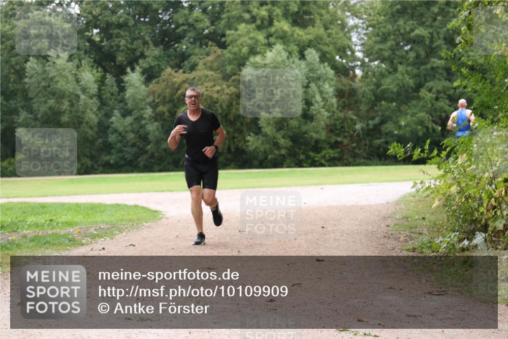 30.08.2026 - Elbe Triathlon Hamburg Antke Förster http://msf.ph/oto/10109909 30.08.2026 16:36:08 Laufen  meine-sportfotos.de