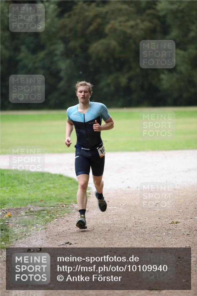 30.08.2026 - Elbe Triathlon Hamburg Antke Förster http://msf.ph/oto/10109940 30.08.2026 16:13:55 Laufen 163 meine-sportfotos.de