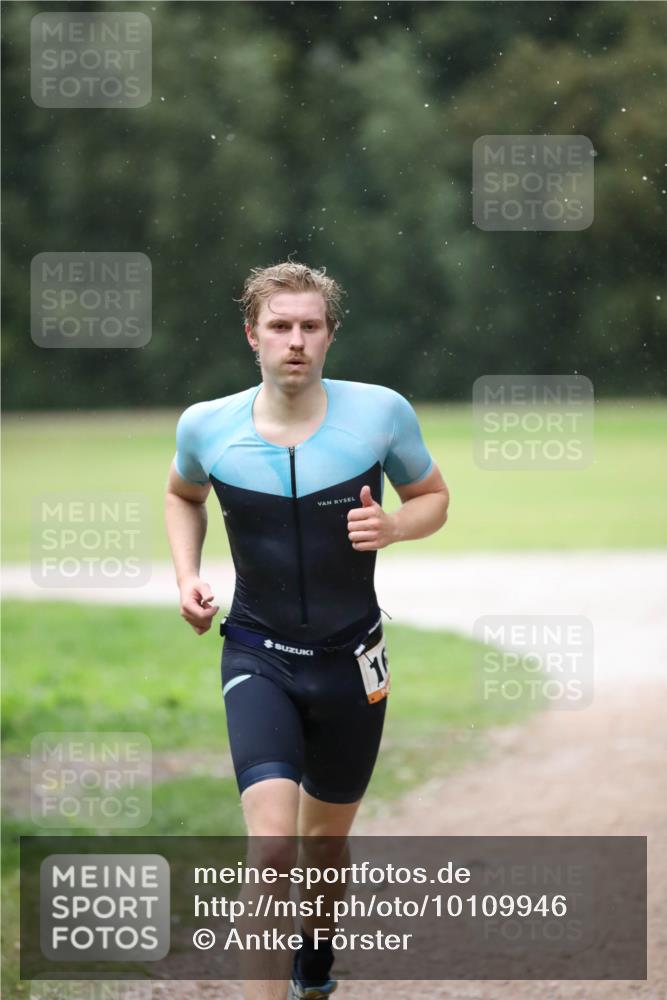 30.08.2026 - Elbe Triathlon Hamburg Antke Förster http://msf.ph/oto/10109946 30.08.2026 16:13:57 Laufen  meine-sportfotos.de