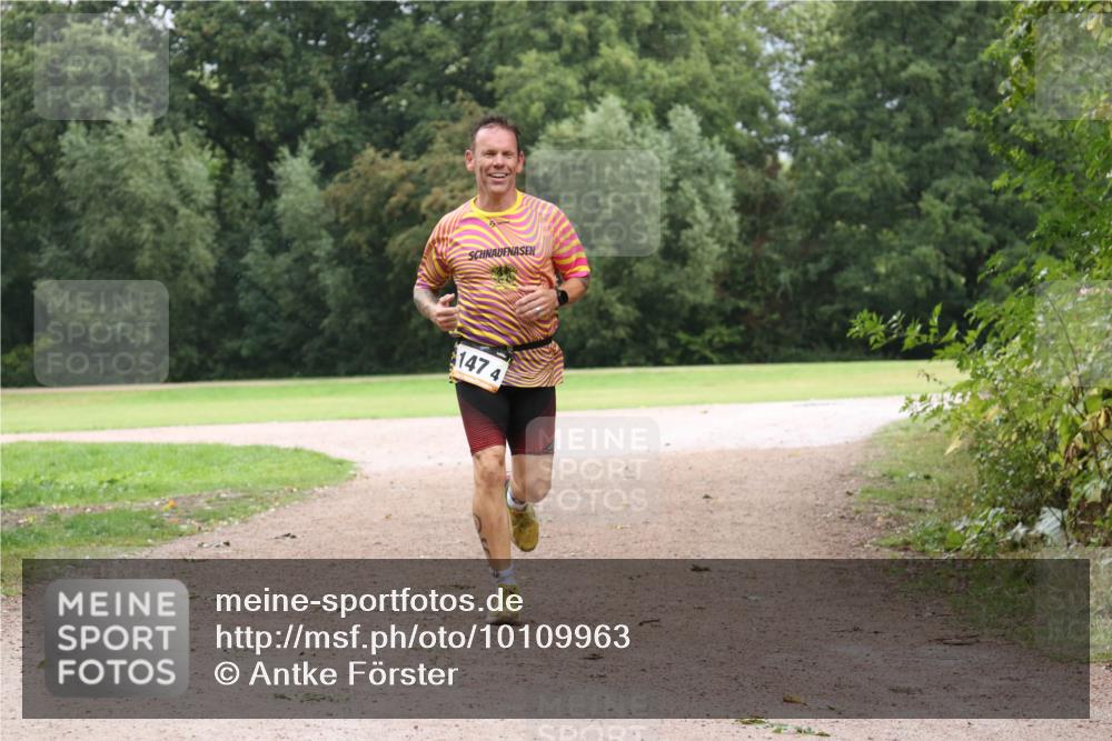 30.08.2026 - Elbe Triathlon Hamburg Antke Förster http://msf.ph/oto/10109963 30.08.2026 16:40:59 Laufen 147, 4 meine-sportfotos.de