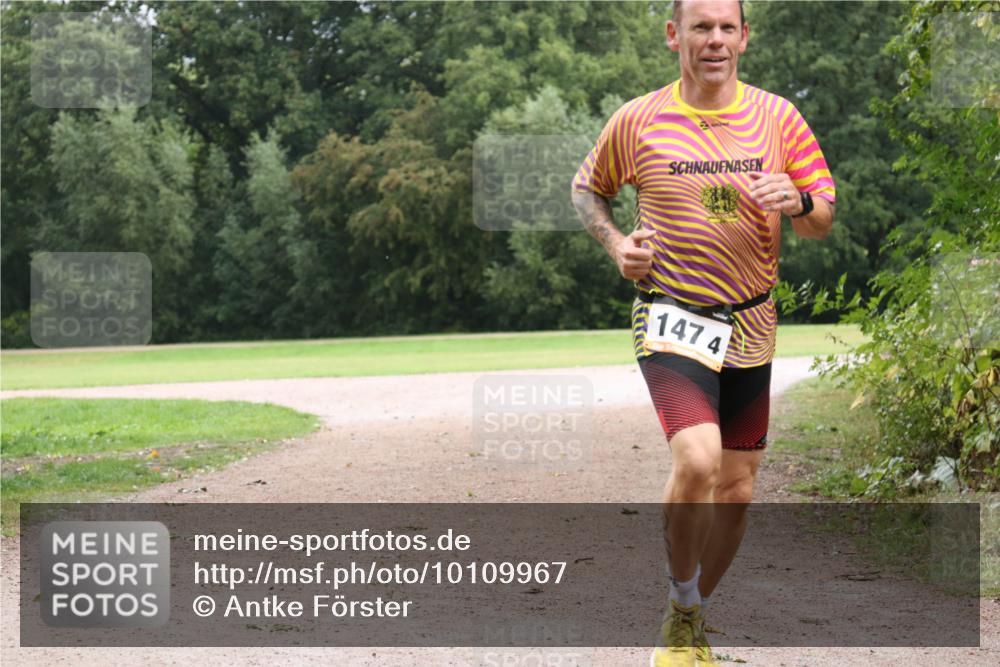 30.08.2026 - Elbe Triathlon Hamburg Antke Förster http://msf.ph/oto/10109967 30.08.2026 16:41:01 Laufen 1474 meine-sportfotos.de