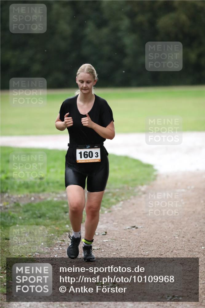 30.08.2026 - Elbe Triathlon Hamburg Antke Förster http://msf.ph/oto/10109968 30.08.2026 16:15:38 Laufen 160, 3 meine-sportfotos.de