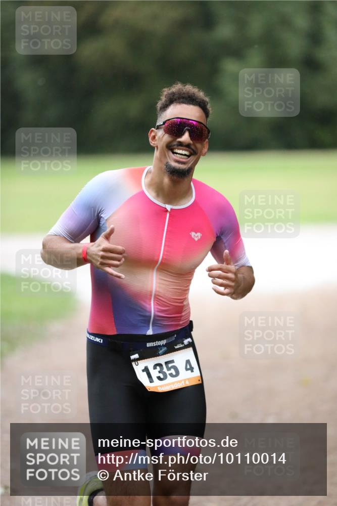 30.08.2026 - Elbe Triathlon Hamburg Antke Förster http://msf.ph/oto/10110014 30.08.2026 16:18:02 Laufen 135, 4, 4 meine-sportfotos.de